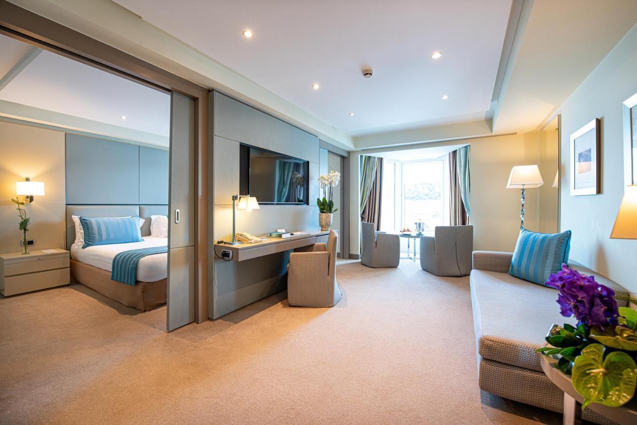 Port Palace Hotel 4*