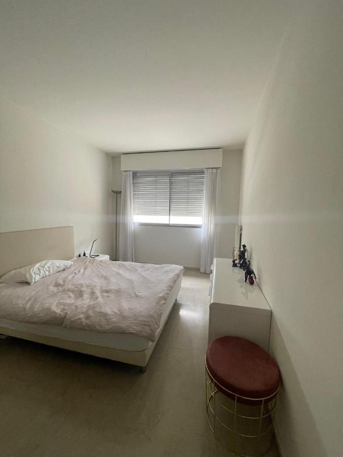 Apartment F1 Exclusive 100-sqm With Private Parking *