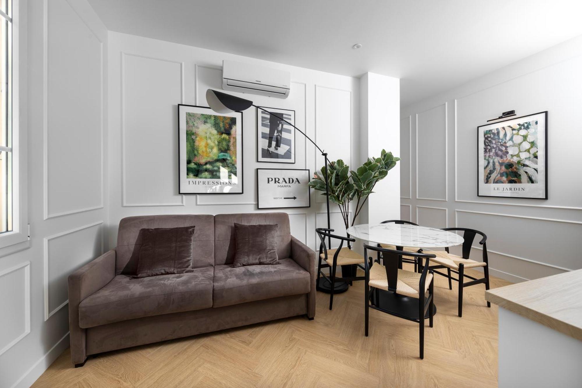 Secret Contemporary Courtyard Apartamento *