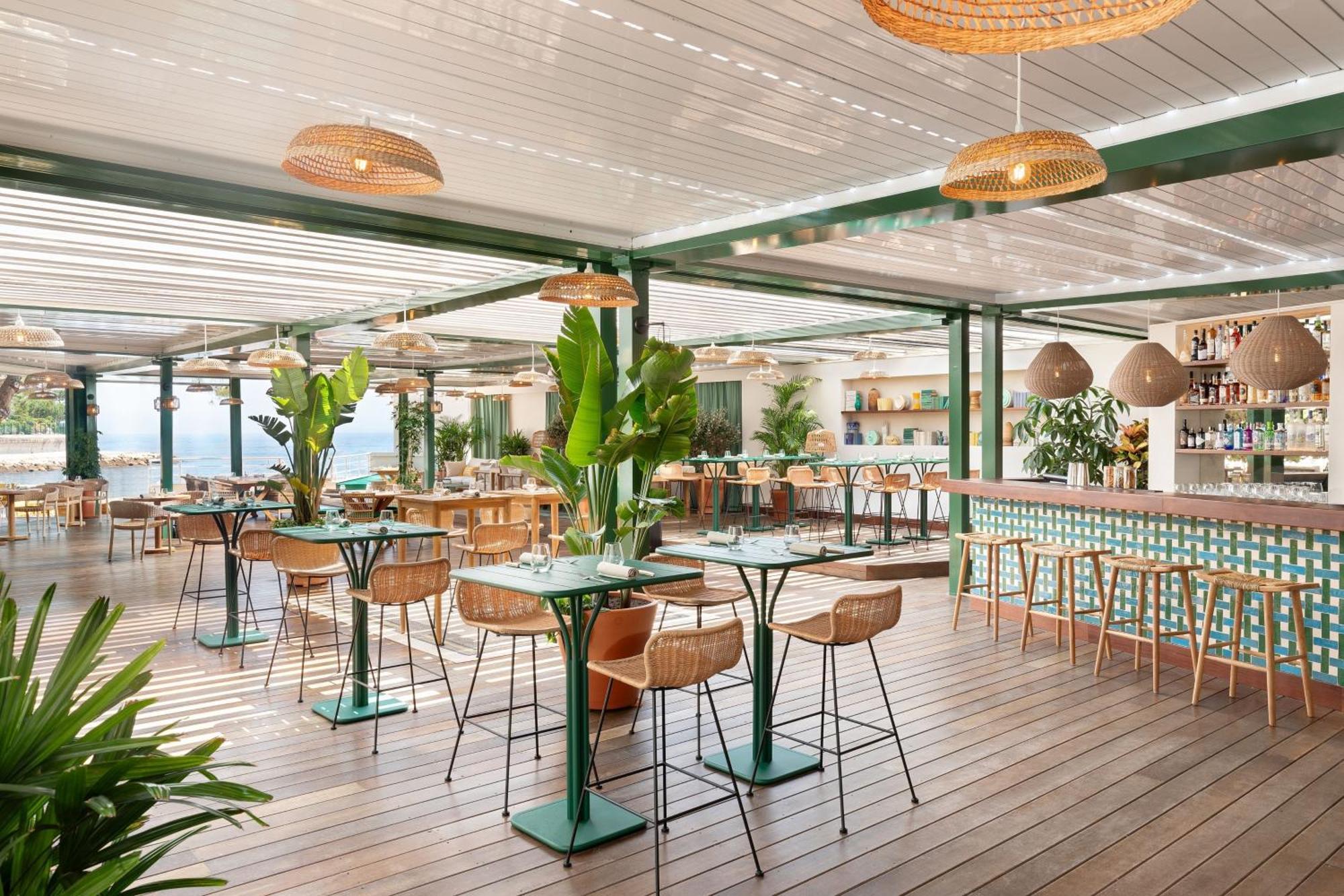 Le Méridien Plaza 4*