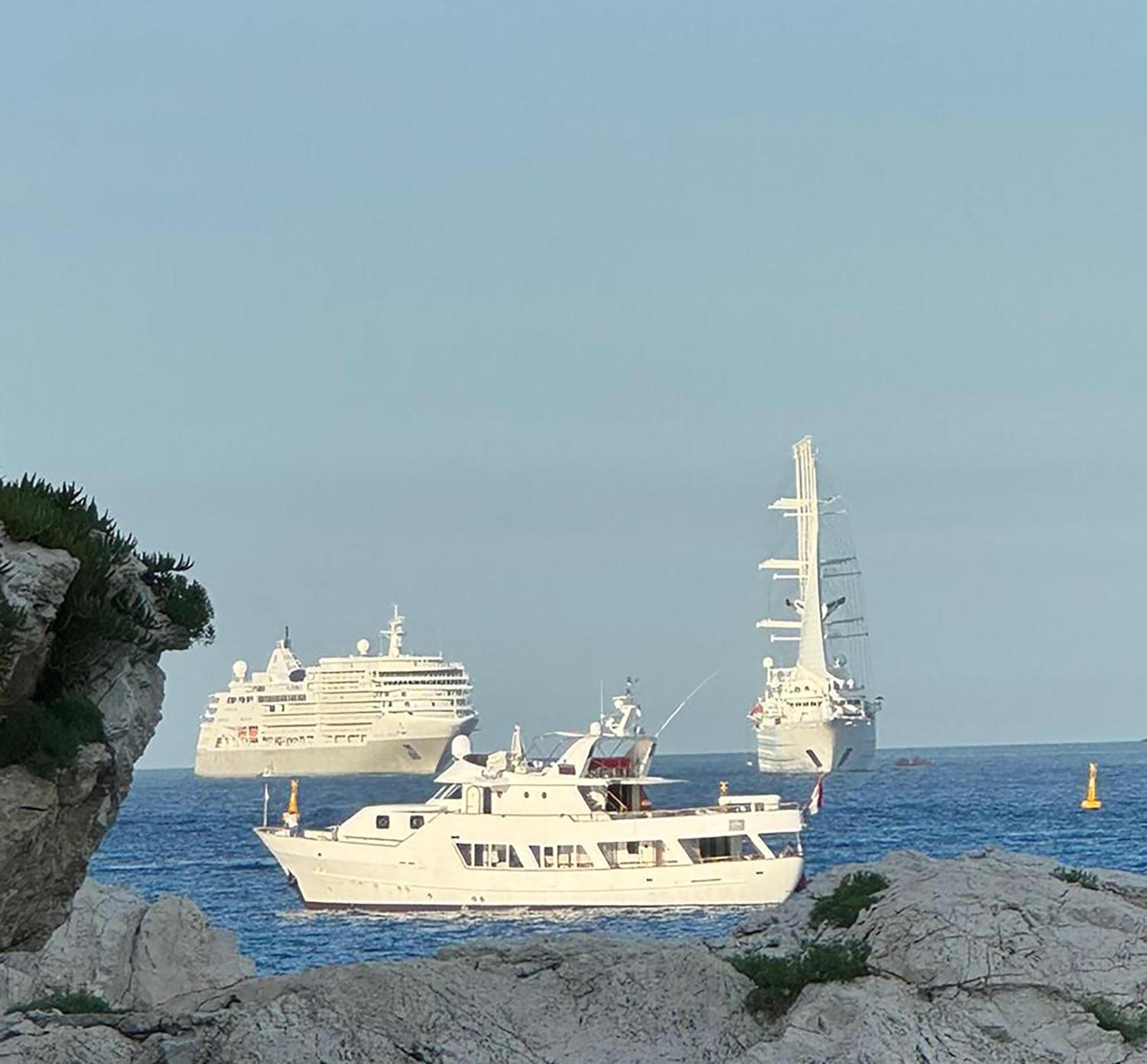 La Voglia Matta Bateau-hôtel *