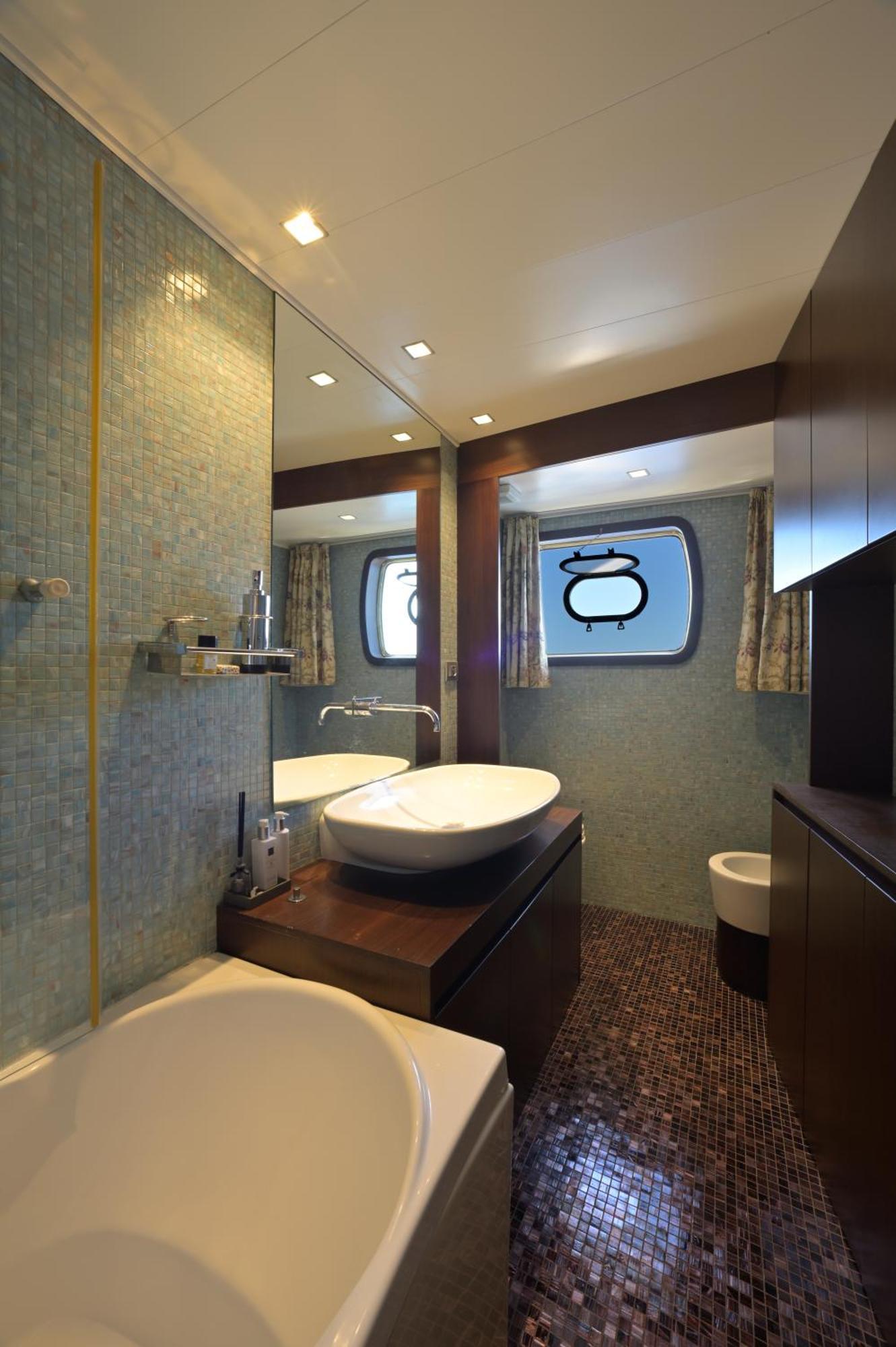 La Voglia Matta Bateau-hôtel
