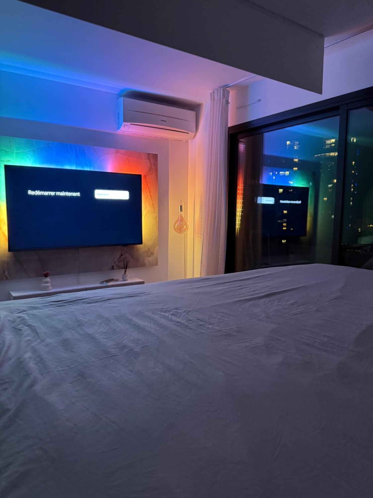 De Luxe Portes De - Vue - Piscine - Wifi Apartment *
