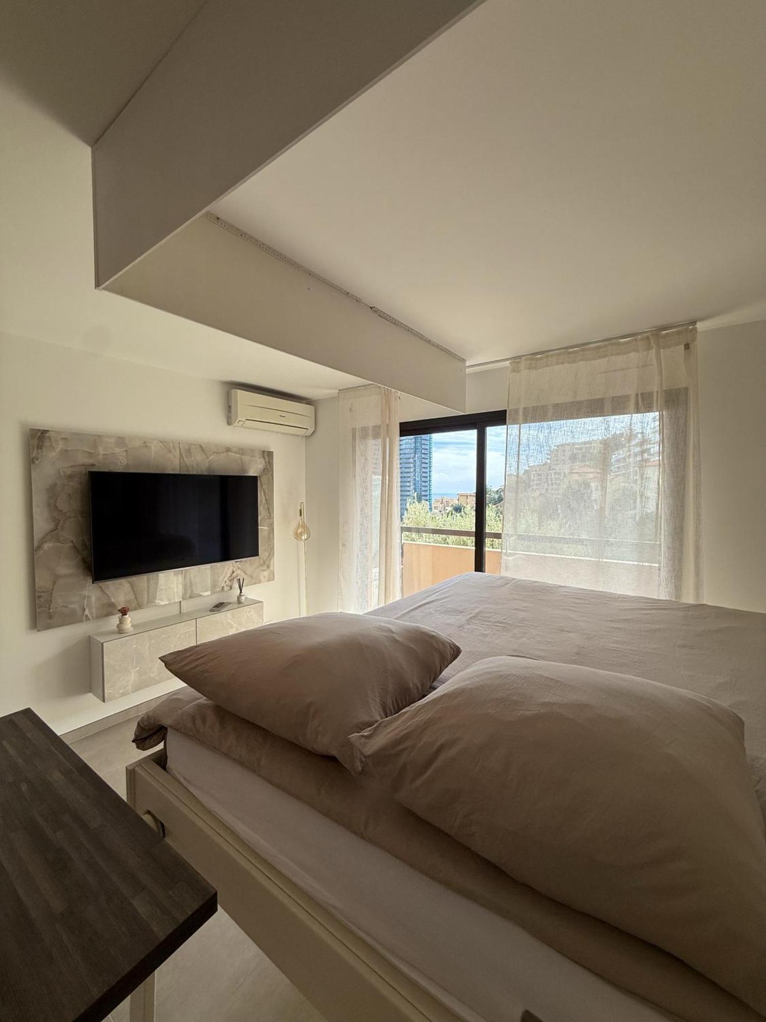 De Luxe Portes De - Vue - Piscine - Wifi Apartment Monte Carlo