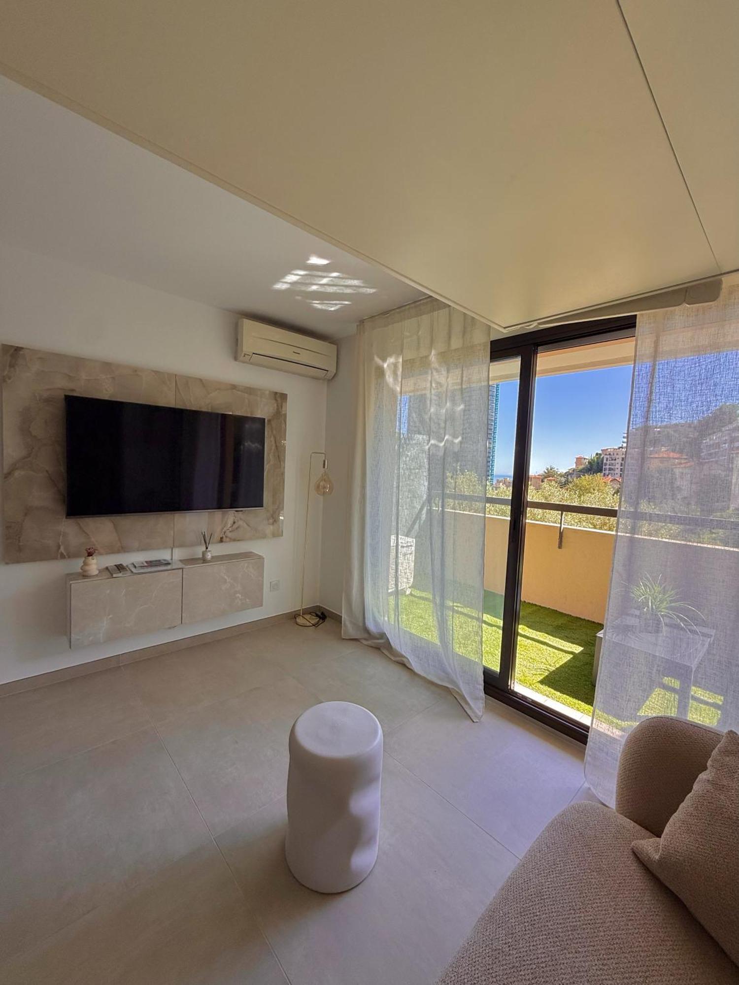 De Luxe Portes De - Vue - Piscine - Wifi Apartment *