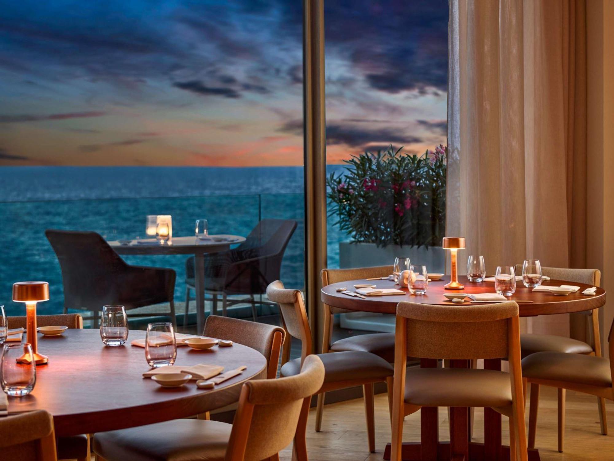 Fairmont 4*