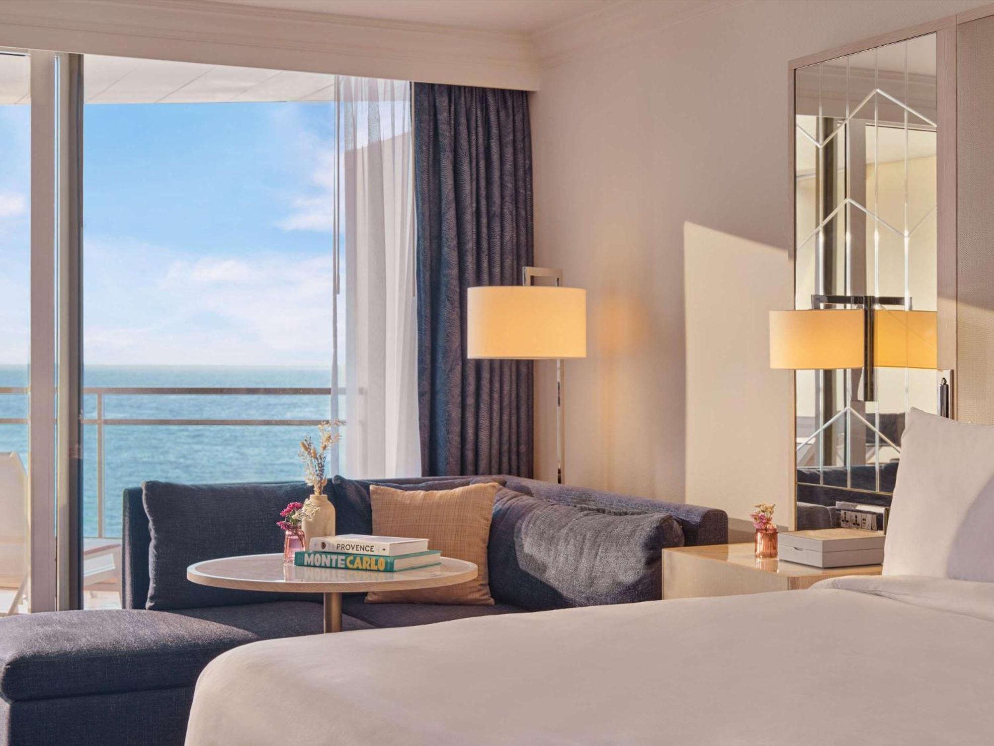 Fairmont Hotel 4*