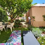 Super Flat, Garden. Bnbrickeys
