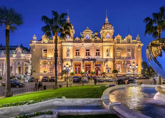 New Designer Studio Next To Casino Square With Ac & Internet