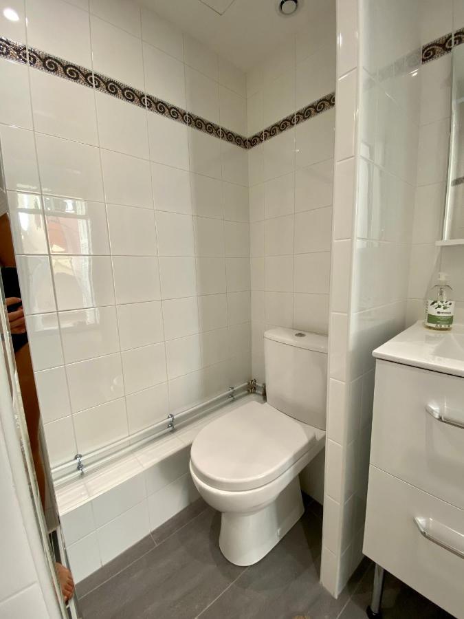 And Convenient In Apartment *
