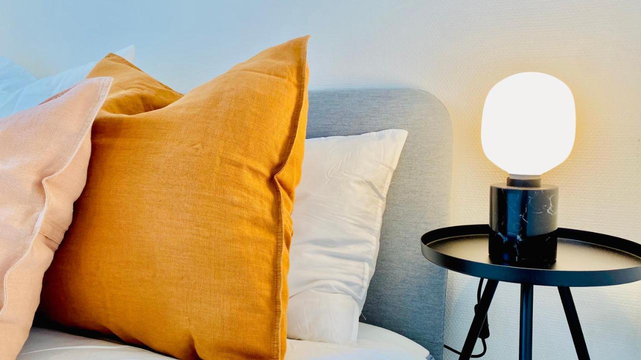 New Designer Next To Casino Square With Ac & Internet * Monte Carlo