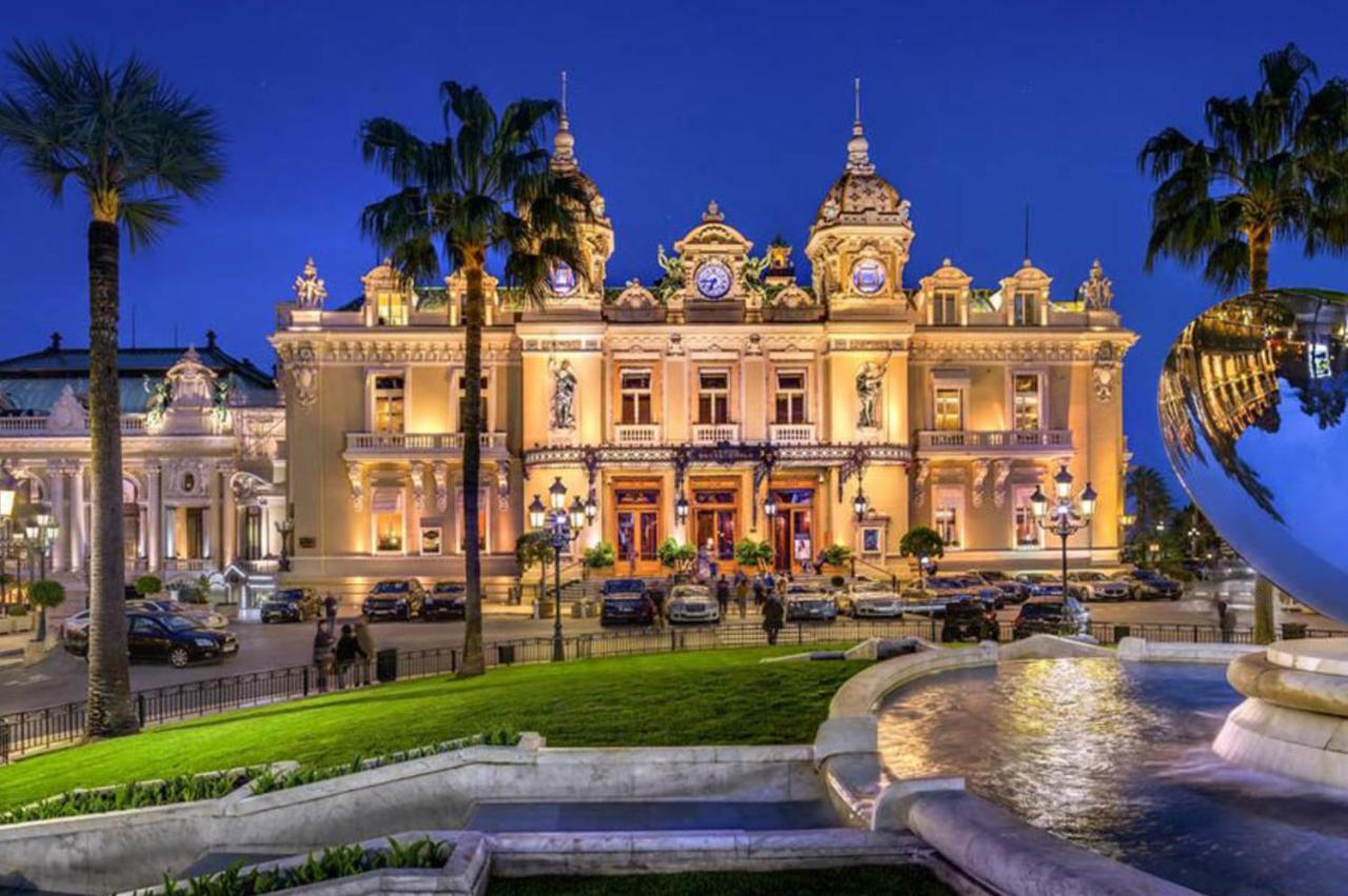 New Designer Next To Casino Square With Ac & Internet * Monte Carlo