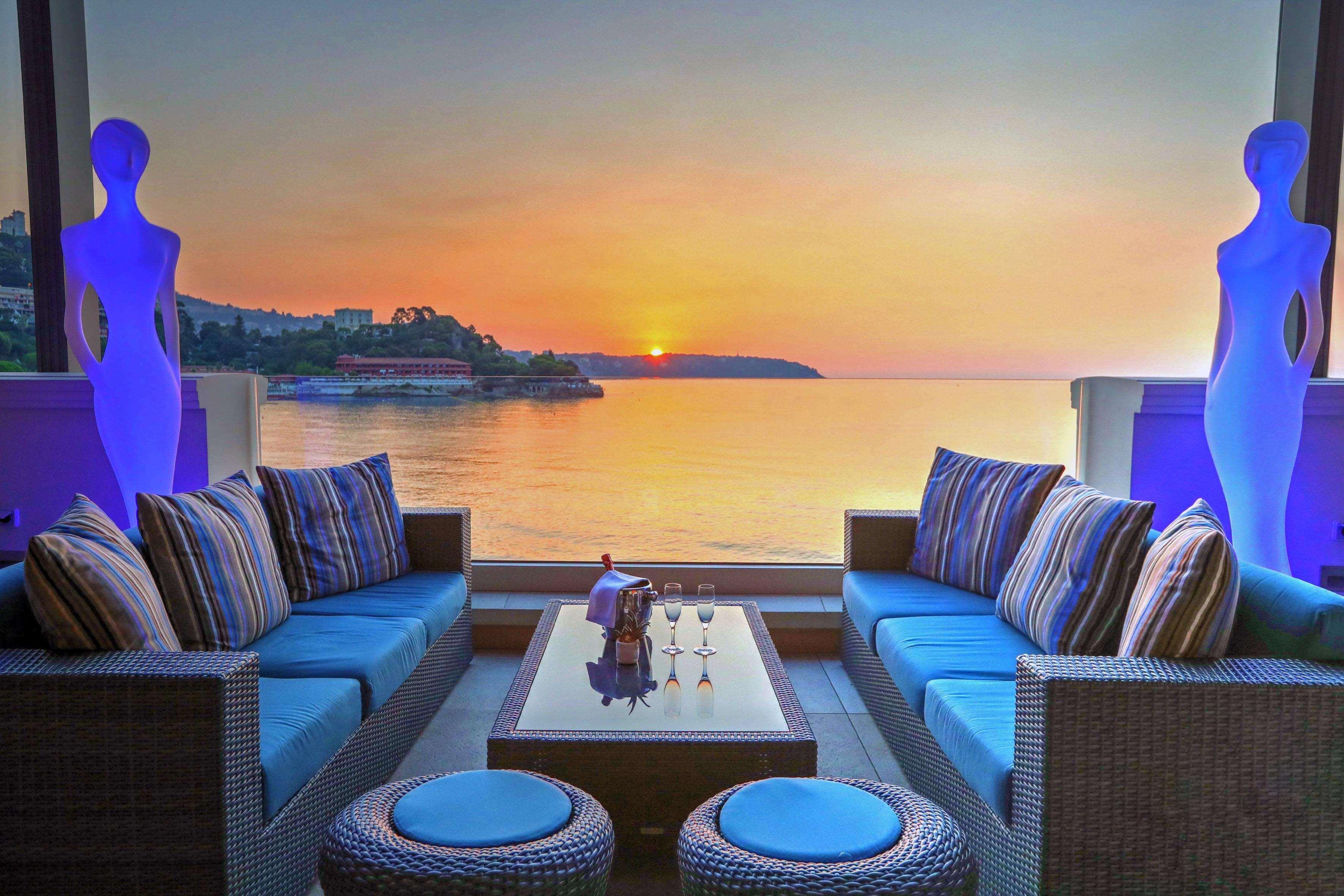 Hotel Monte-carlo Bay & 4*