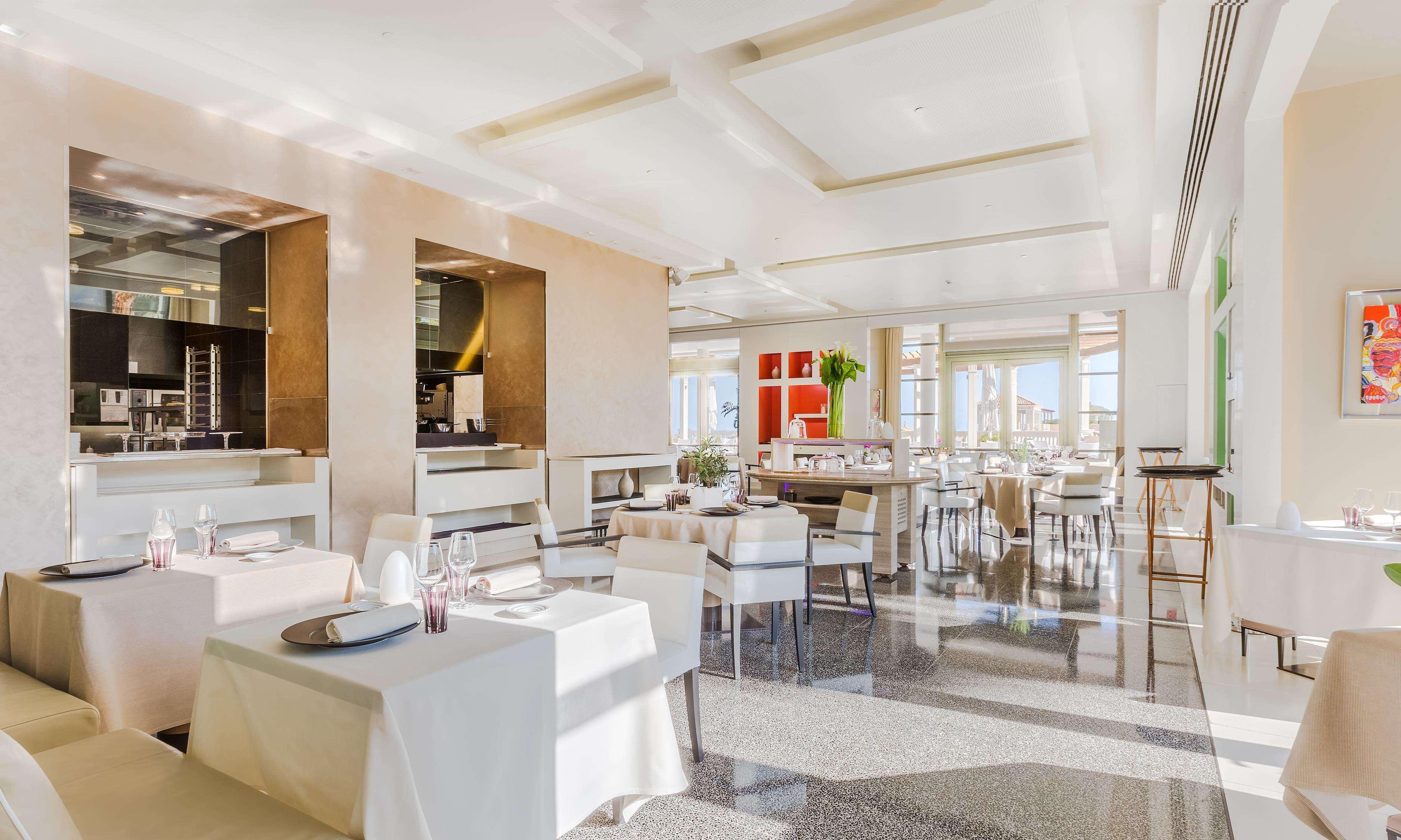 Hotel Monte-carlo Bay & 4*