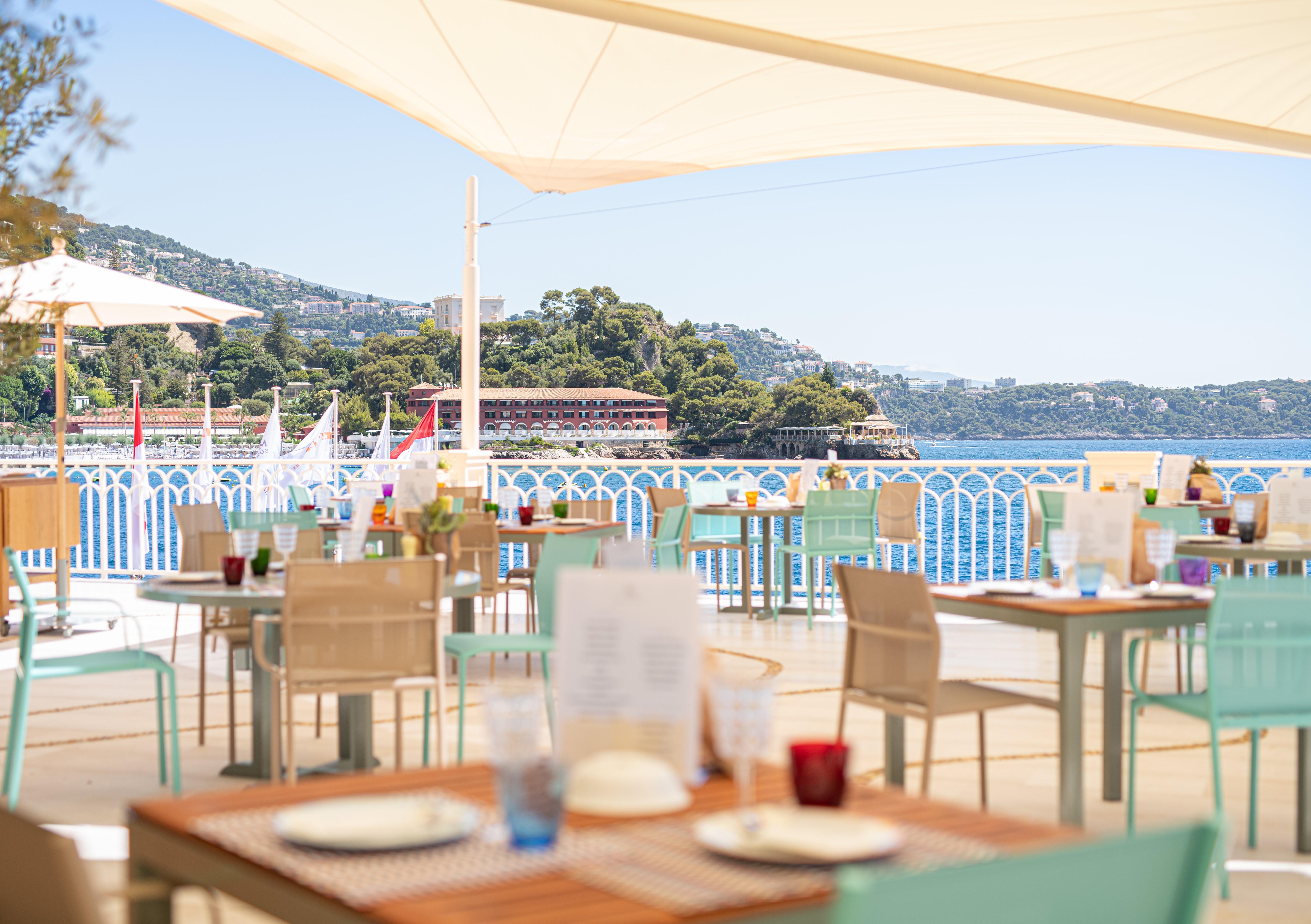 Hotel Monte-carlo Bay & 4*