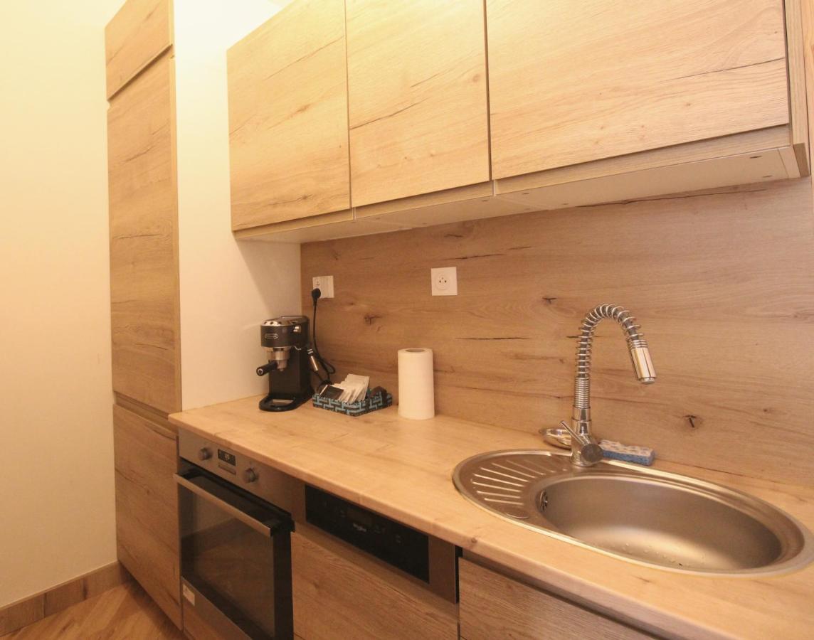 Super Flat, Garden. Bnbrickeys * Monte Carlo