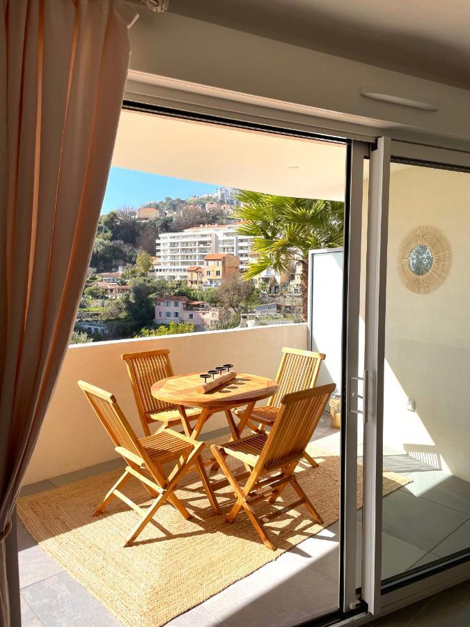Luxueux Neuf - Frontiere - Piscine - Parking Prive Apartamento