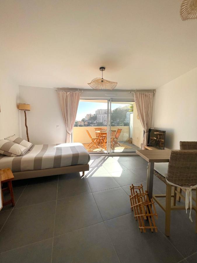 Luxueux Neuf - Frontiere - Piscine - Parking Prive Apartamento Monte Carlo
