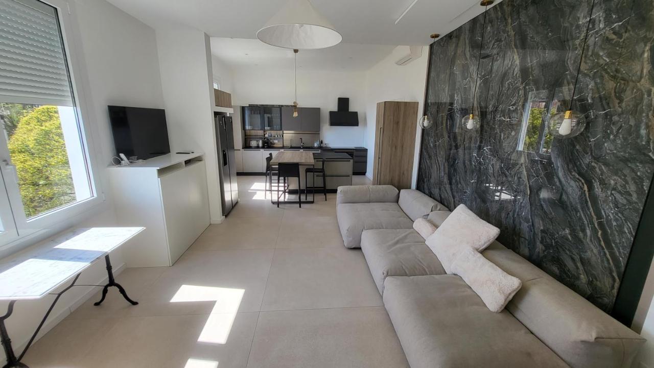 Apartment Flat In Villa, Pool & Fitness, Monaco, Bnbrickeys Monte Carlo