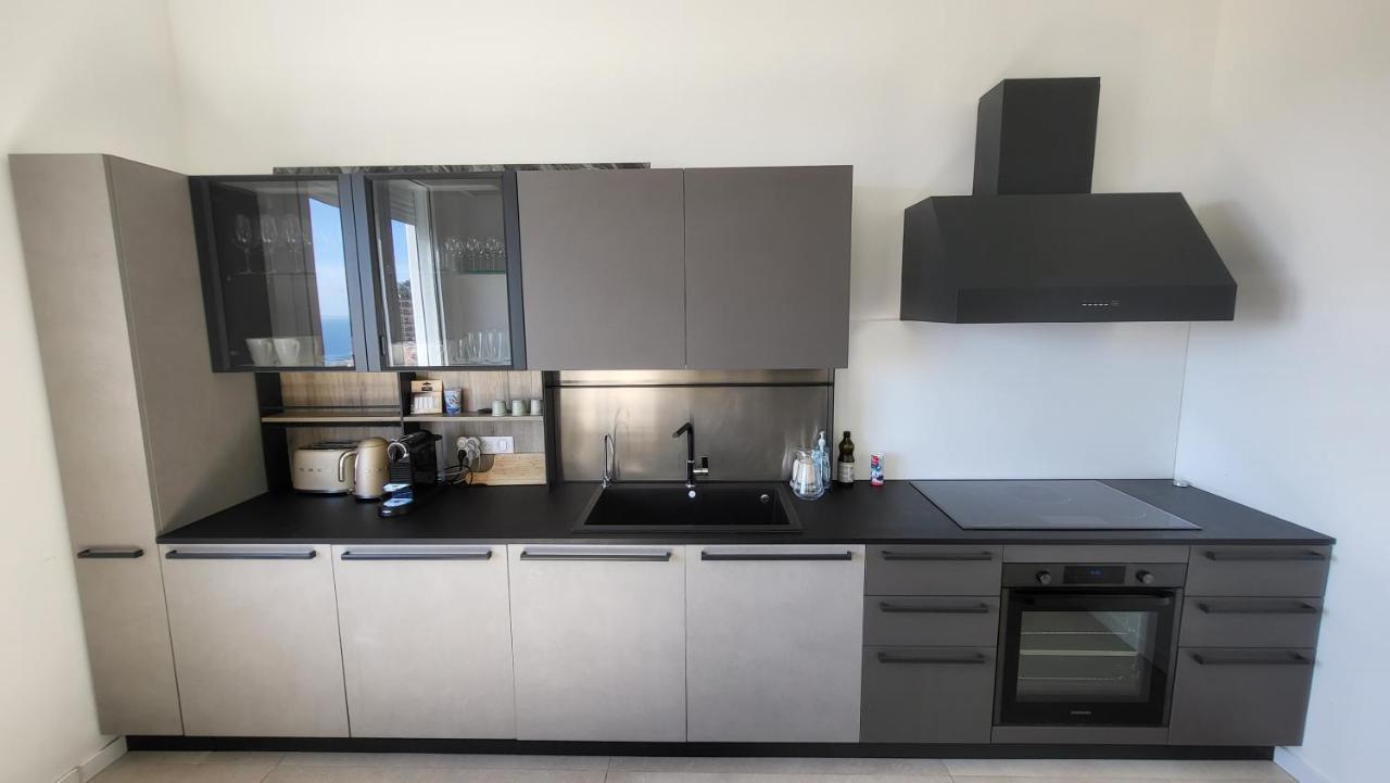 Flat In Villa, Pool & Fitness, Monaco, Bnbrickeys Apartment