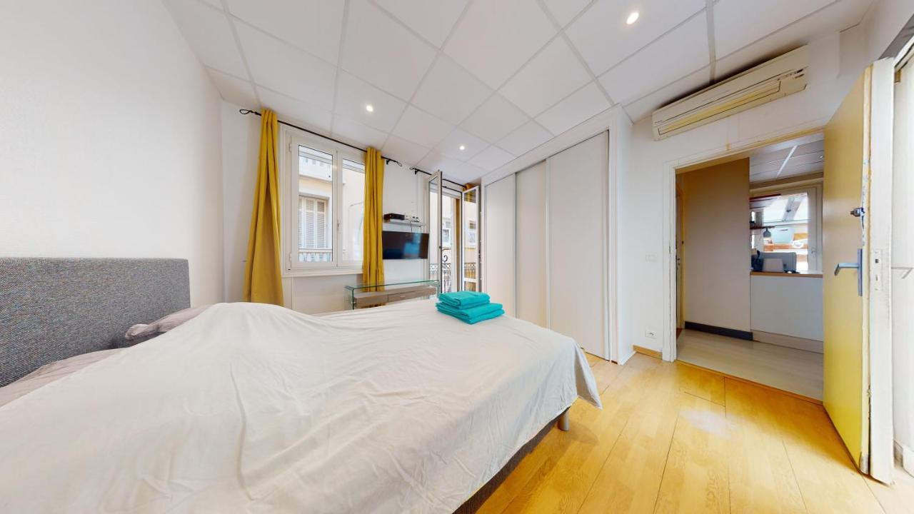 Charming 2 Bedroom Haven Steps Away From Prince's Palace Monte Carlo