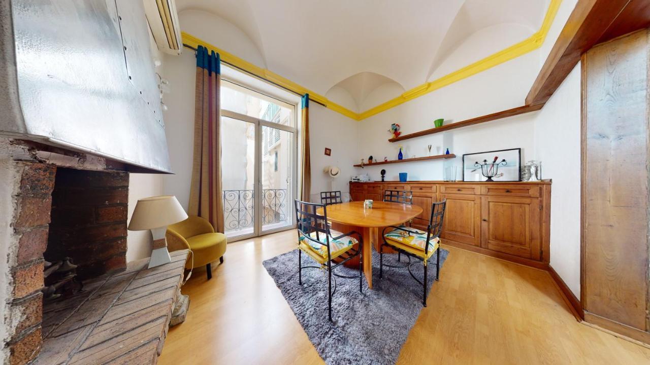 Charming 2 Bedroom Haven Steps Away From Prince's Palace *