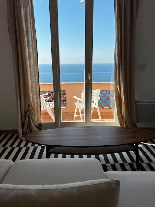 Full Sea View Near With Pool *