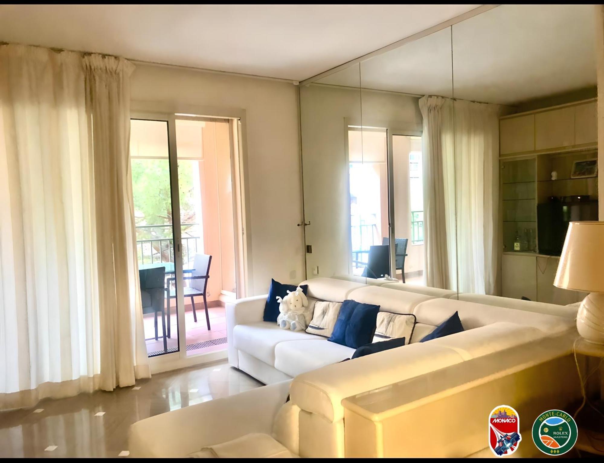 Monaco, Elegant & Quiet Renovated Apartment With Terrace & Pool, 15Min To F1 Grand Prix Apartment *