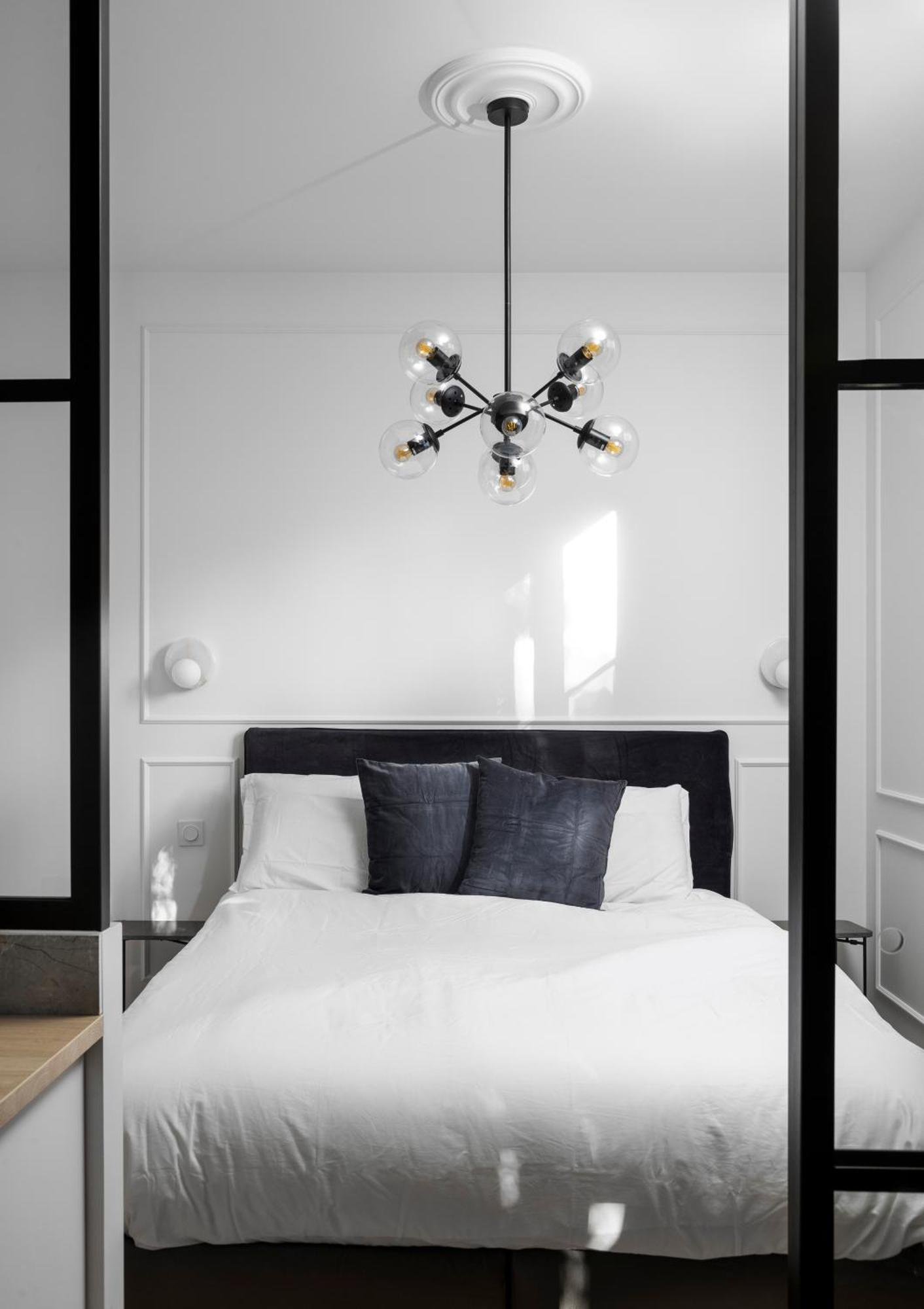 Appartement Secret Contemporary Courtyard