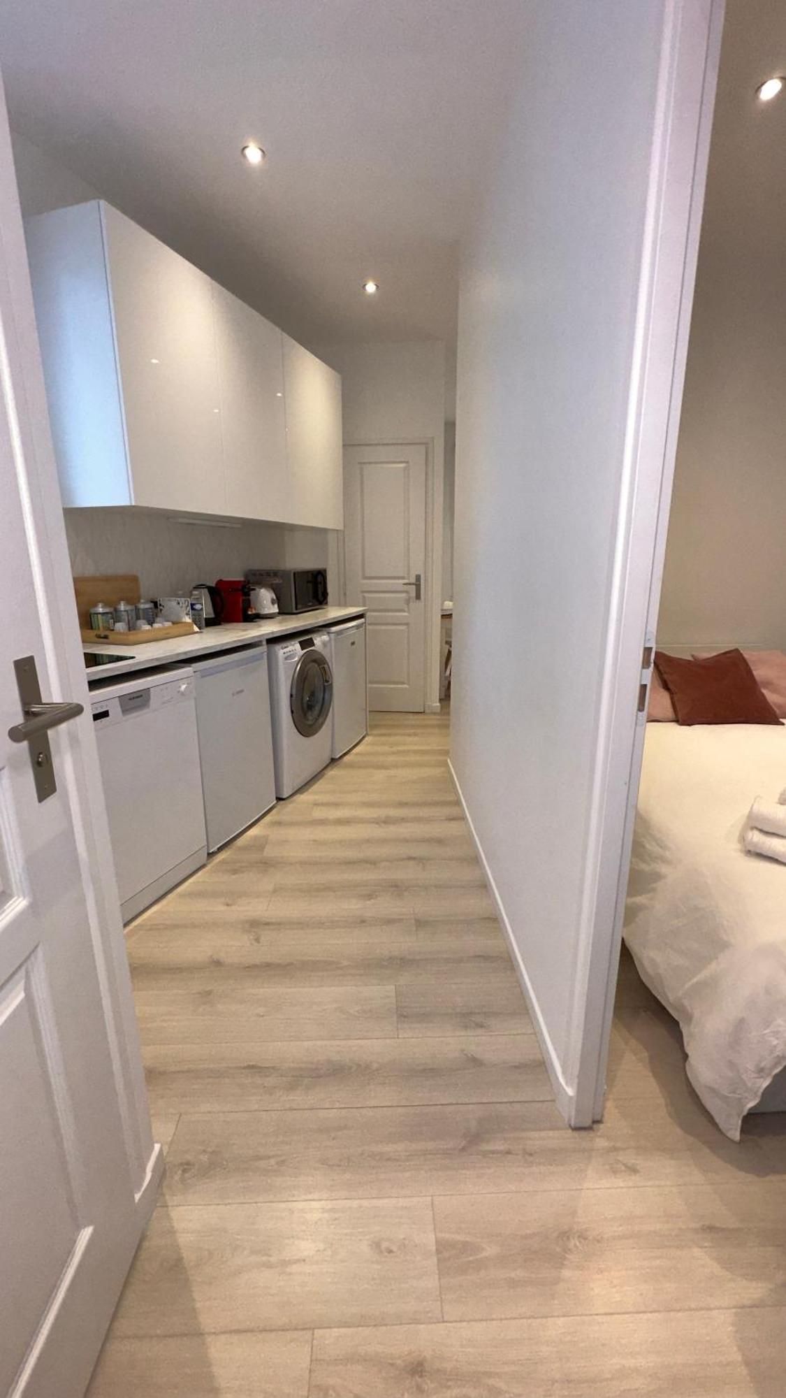 Super Apartment
