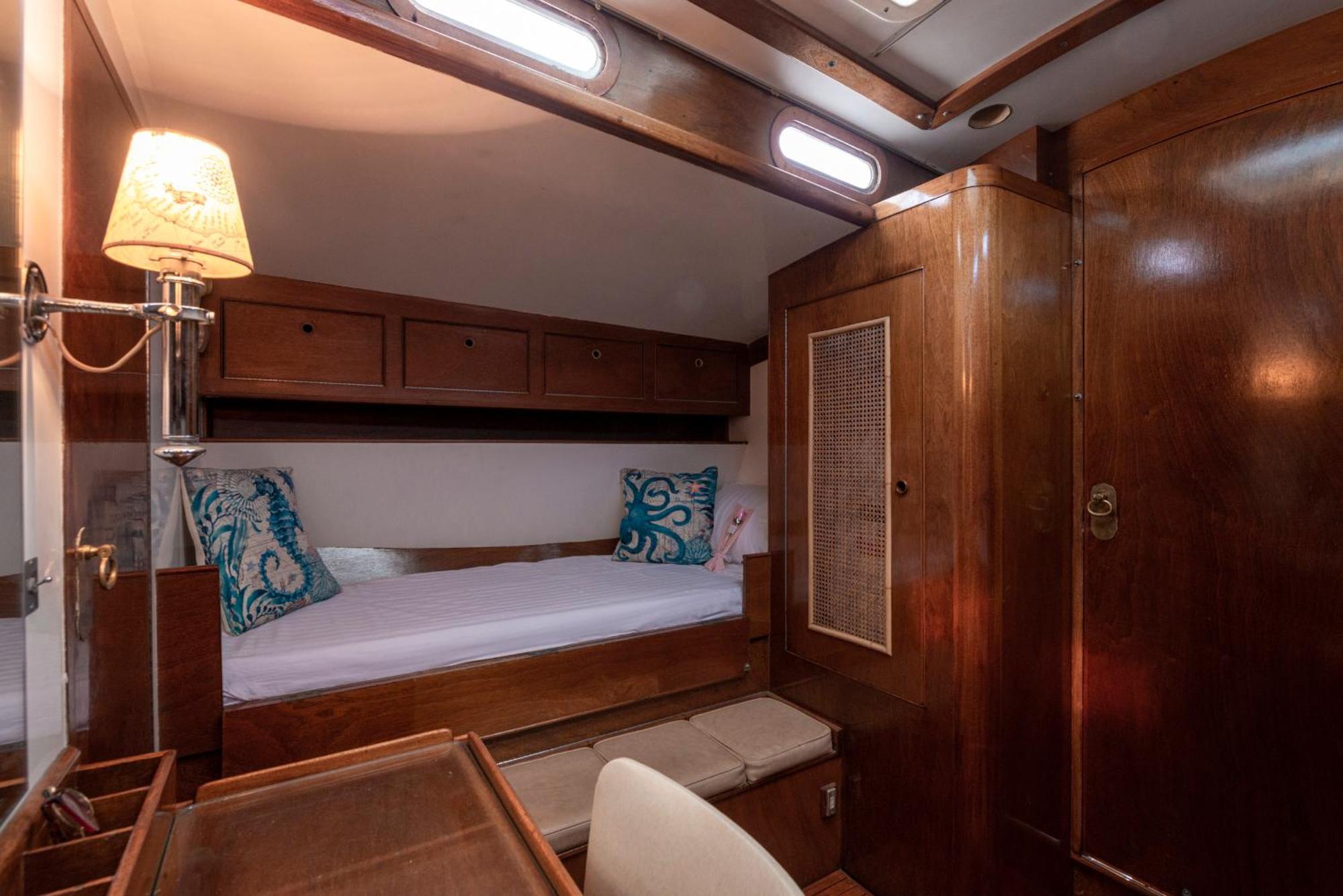 Classic Boat Monte-carlo Botel Monte Carlo