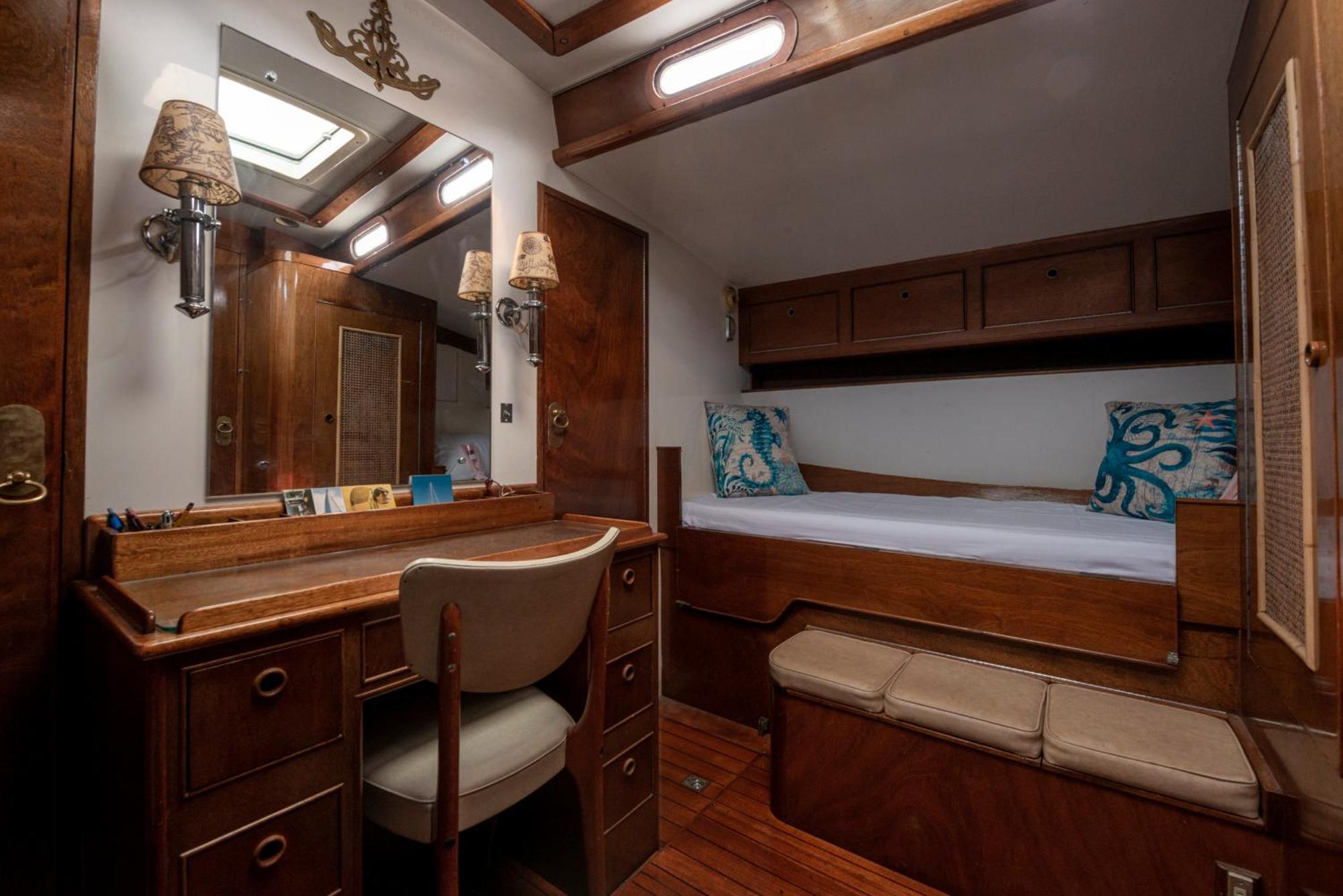 Classic Boat Monte-carlo Botel