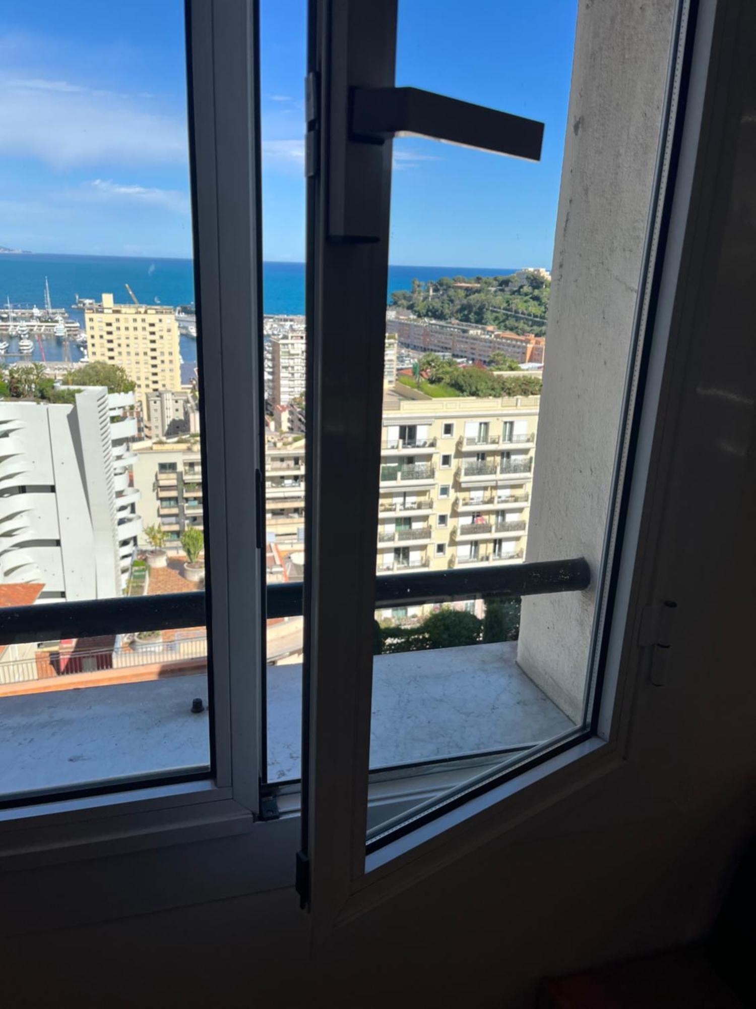 Plein Coeur De Monaco, A 300 Metres A Pied Du Port De Monaco, 4 Pieces Dans Des Escaliers Vue Exceptionnelle Apartment *