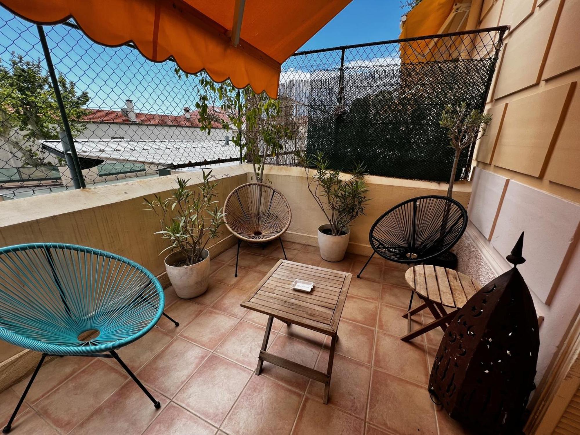 3 Pieces Avec Terrasse - 150m Du Palais Sur Le Rocher Apartment *