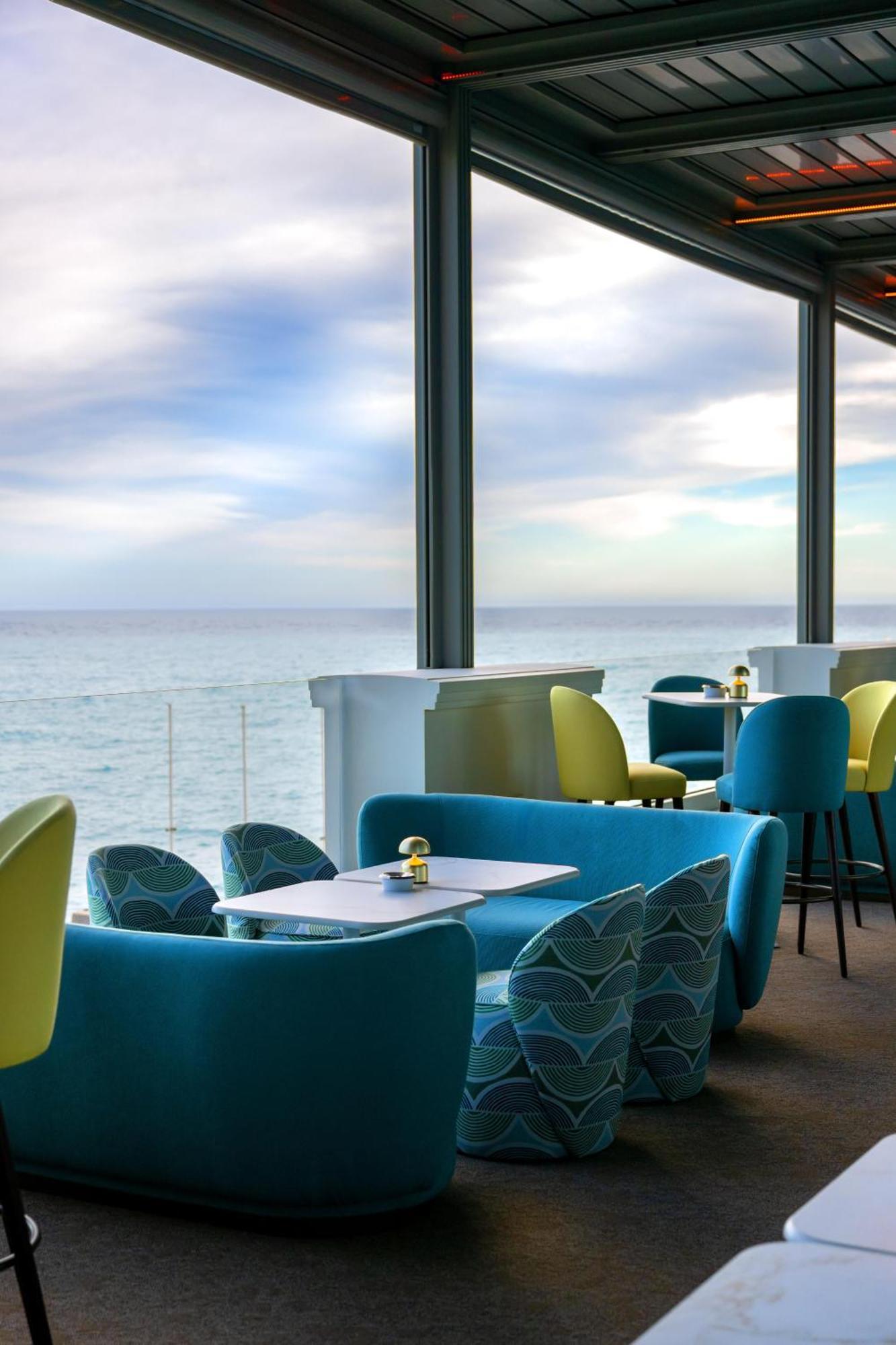 Monte-carlo Bay &