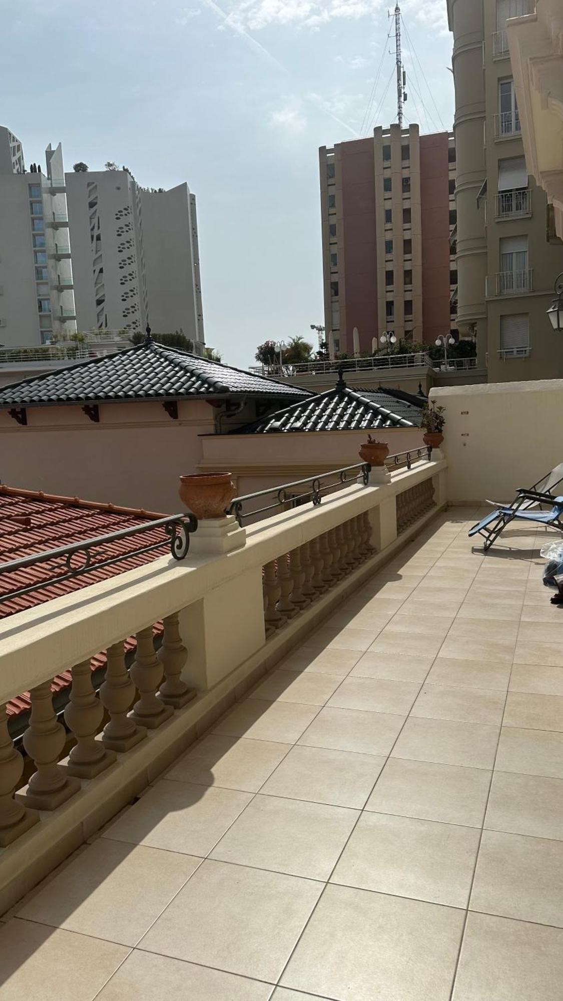 Apartment Entire Flat With Spectacular Terrace And Sea View