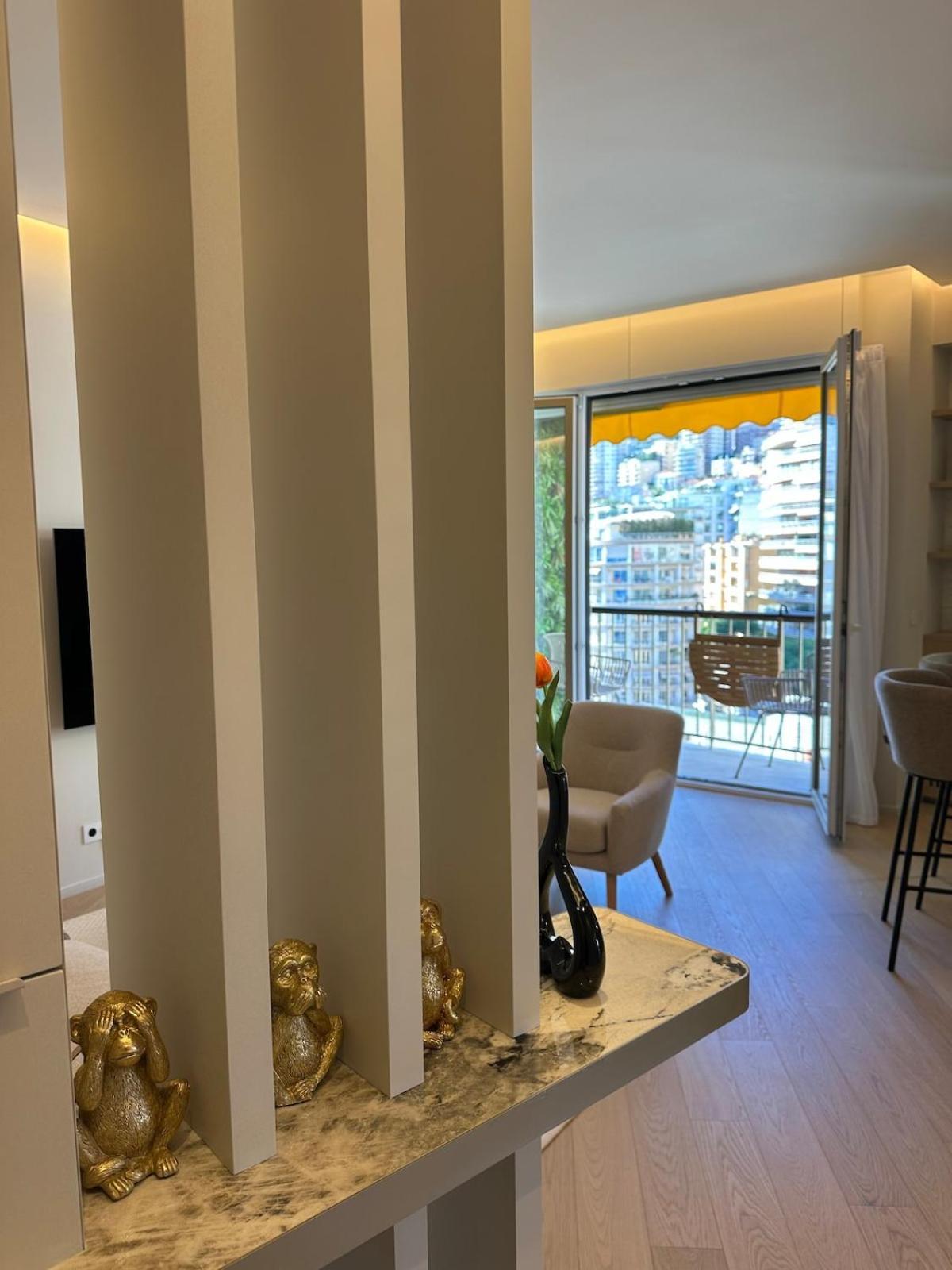 Prime Location-monaco Port Apartment