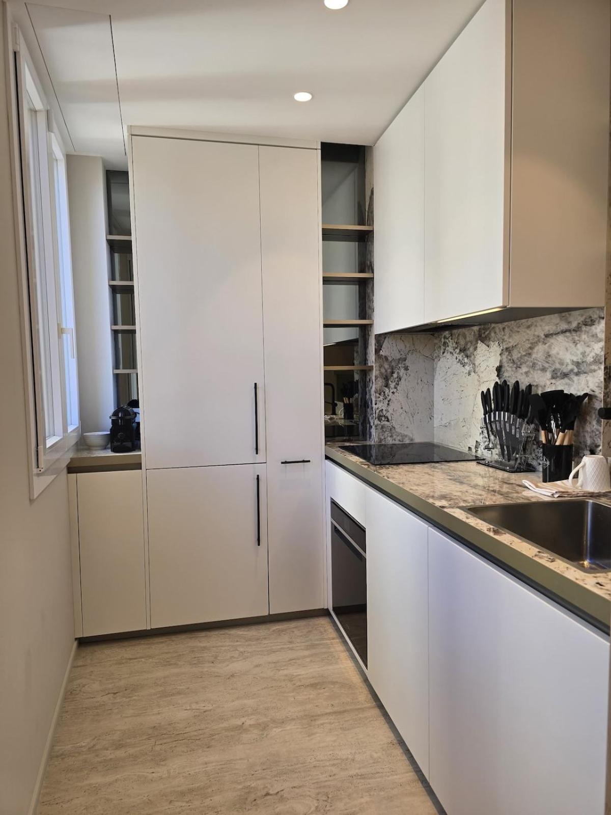 Prime Location-monaco Port Apartment