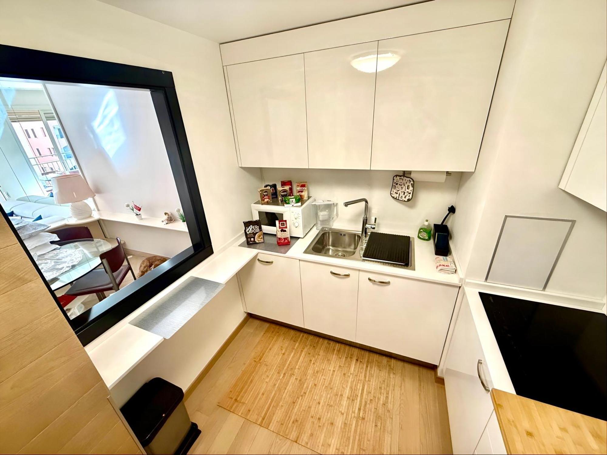 Apartment Monaco, Elegant & Quiet Renovated Apartment With Terrace & Pool, 15Min To F1 Grand Prix *