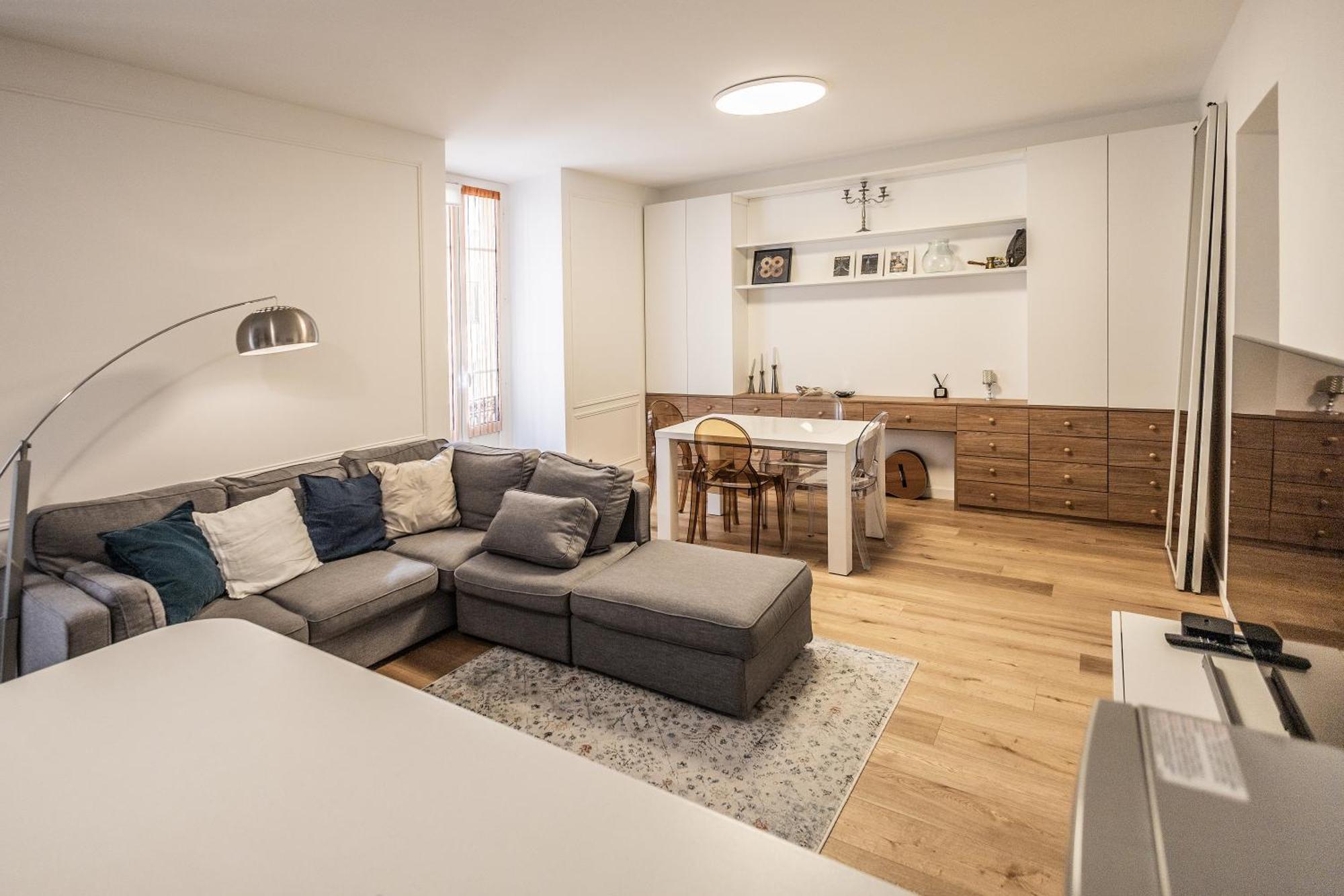 Prestige, Rickeys Appartement