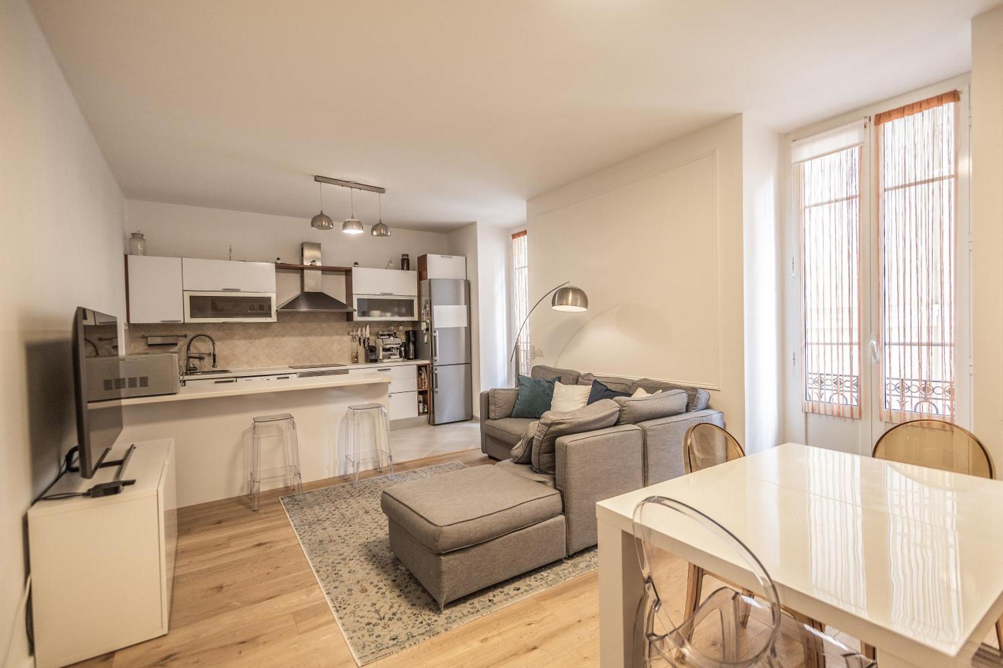 Prestige, Rickeys Appartement