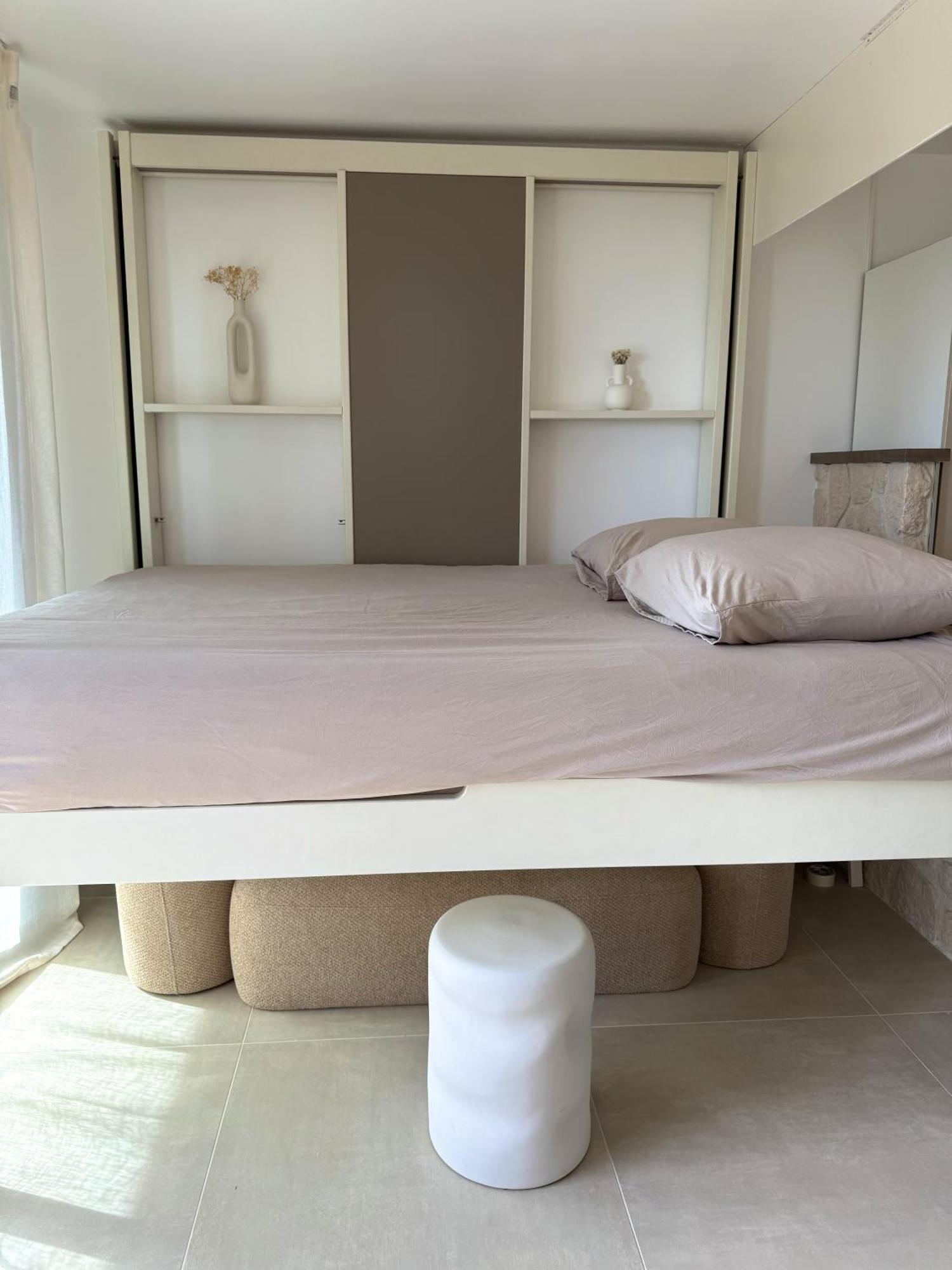 De Luxe Portes De - Vue - Piscine - Wifi Apartment