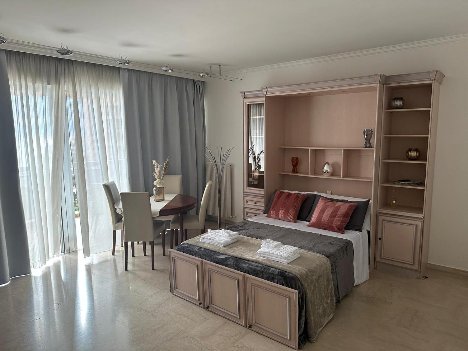 Maison Blanc Apartment *