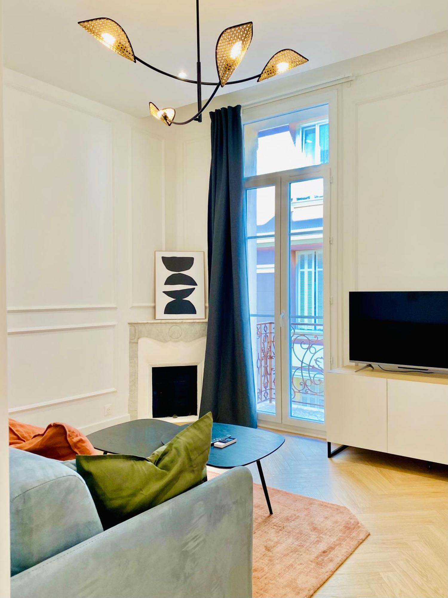Newly Renovated With Balcony, Ac, Fiber Internet