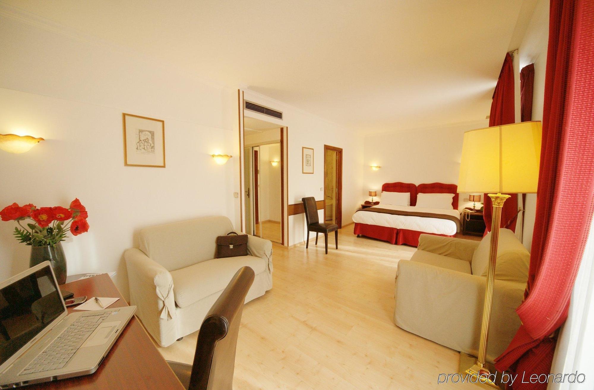 Ambassador-monaco Hotel