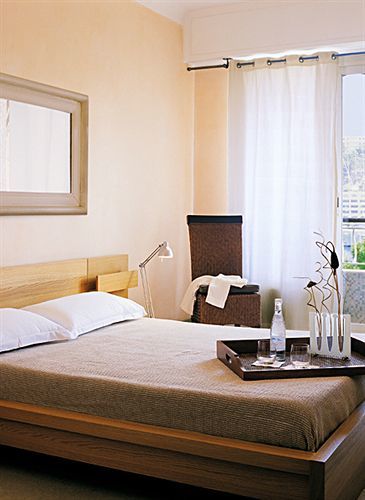 Miramar Hotel 3*