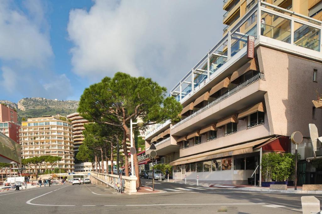 Miramar Hotel 3*