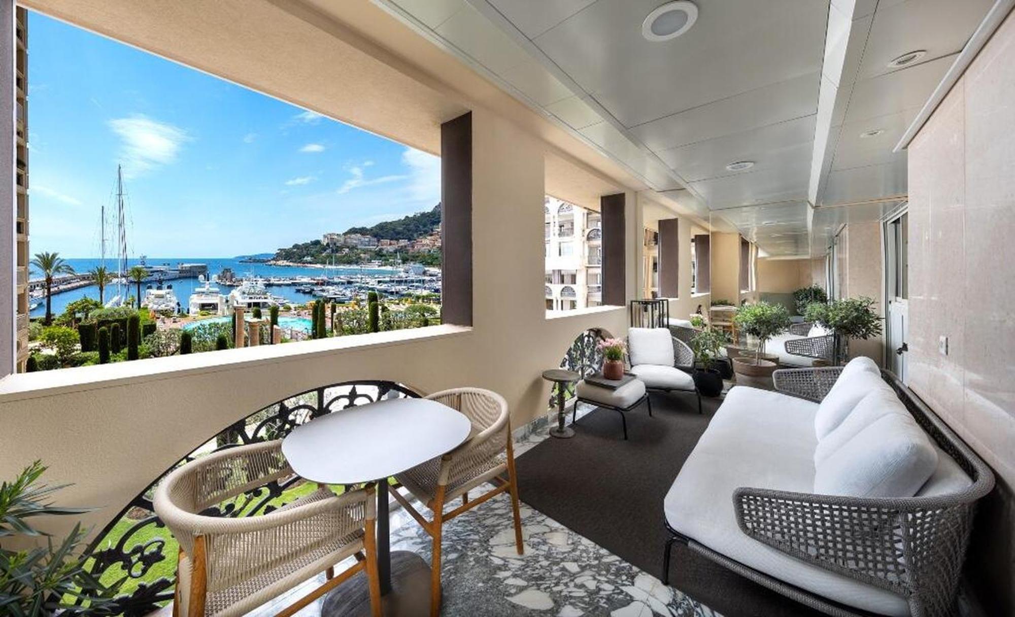 Apartment Luxury 3 Bdr Seaside Plaza *
