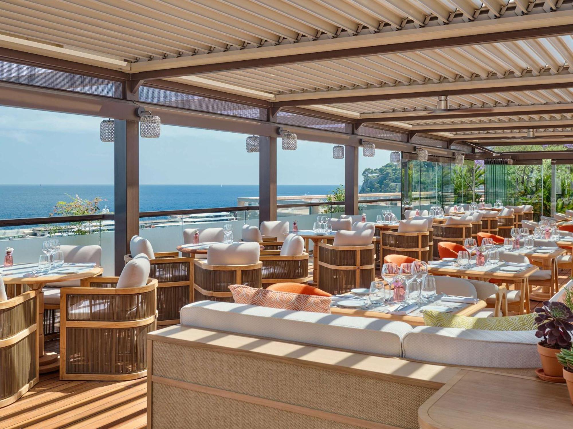 Fairmont Hotel 4*