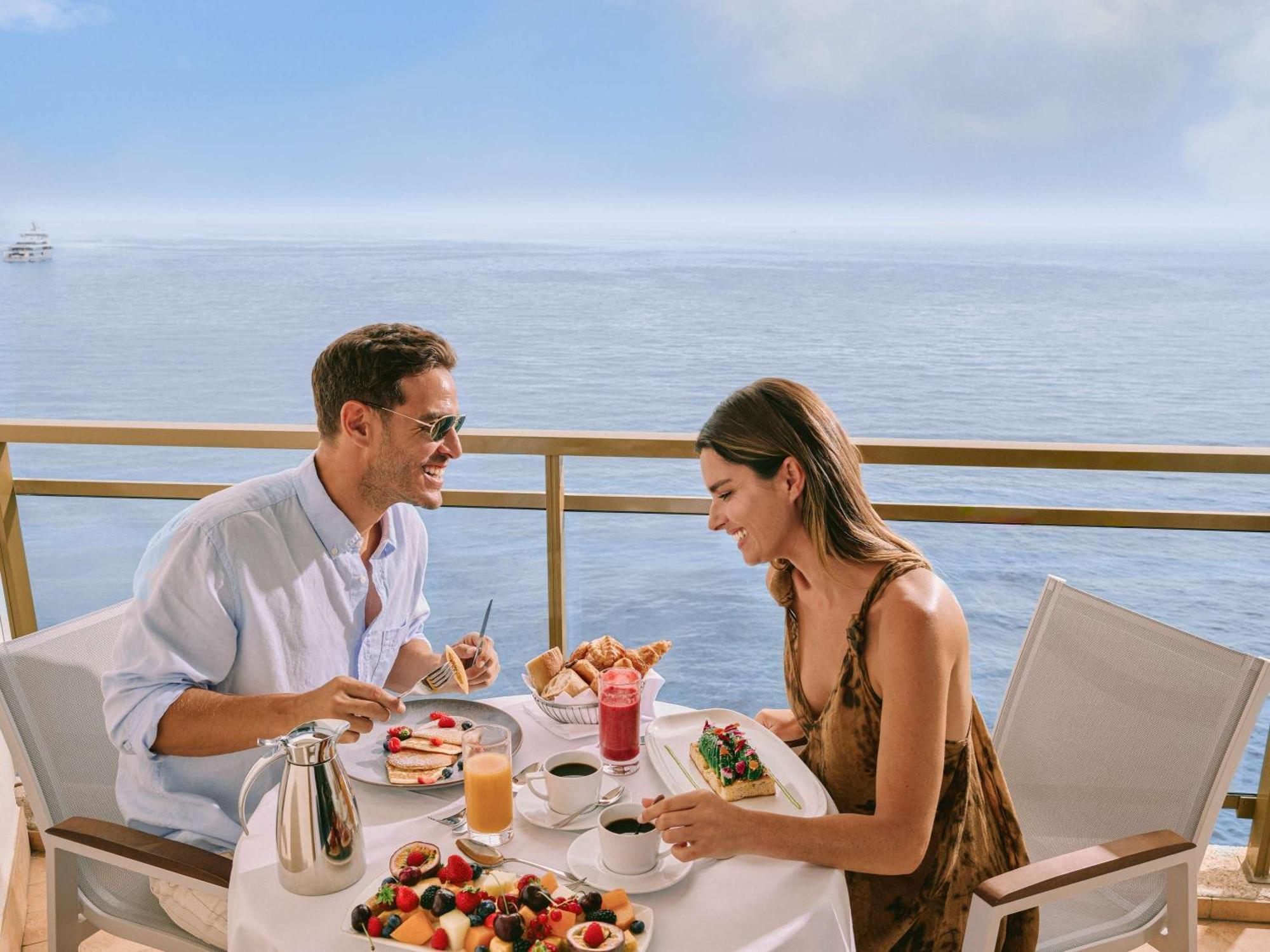 Fairmont Hotel 4*